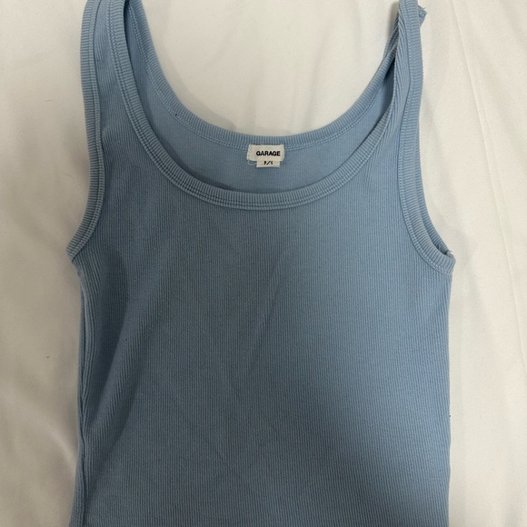 Garage blue top - Picture 2 of 3